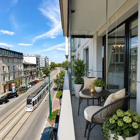Apartamento White Marble Palace 2xparking Wifi Ac Fireplace Balcony Terrace Security Vistula River Wawel Castle Old Town