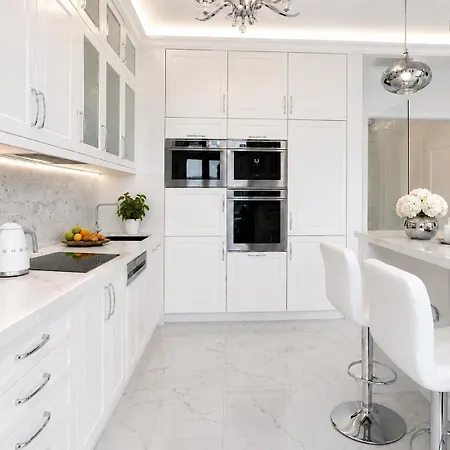 White Marble Palace 2xparking Wifi Ac Fireplace Balcony Terrace Security Vistula River Wawel Castle Old Town * Cracóvia