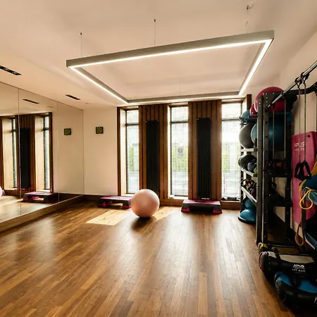 White Marble Palace 2xparking Wifi Ac Fireplace Balcony Terrace Security Vistula River Wawel Castle Old Town Apartamento